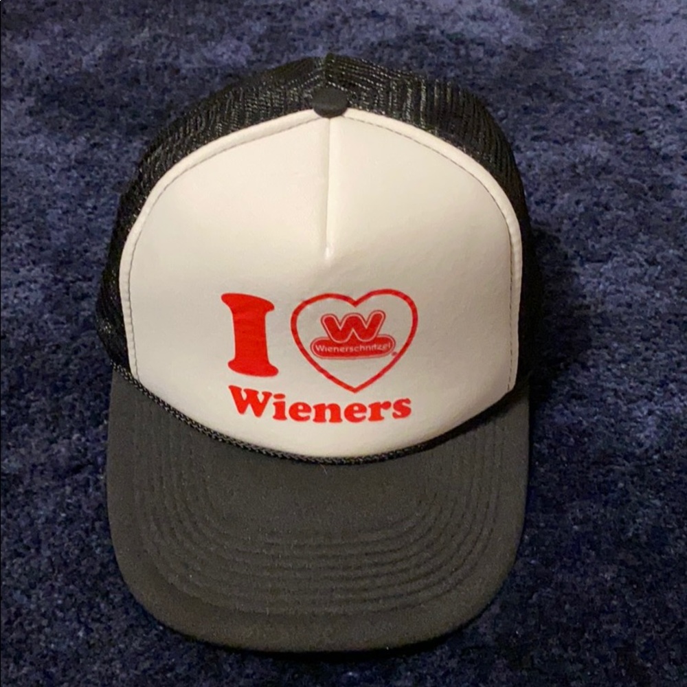 Vintage Wiener schnitzel hat
